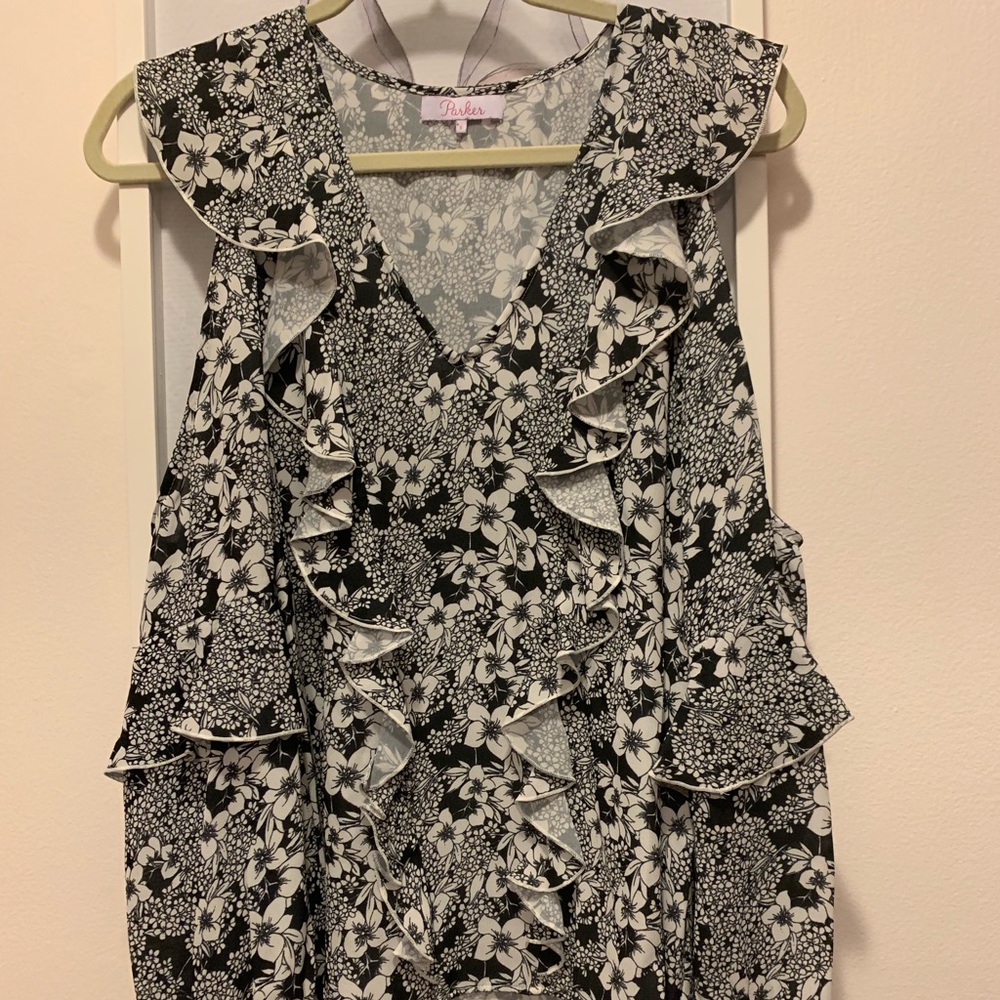 Long sleeve cutout floral blouse